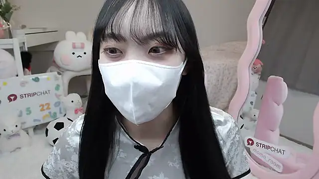 Snapshot of momo_room chatting on 22, 2, 2025 momo room online show from 22, 2, 2025