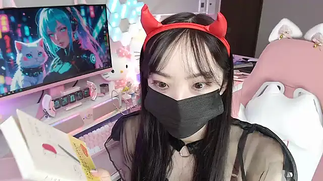 momo room online show from 20, 10, 2025