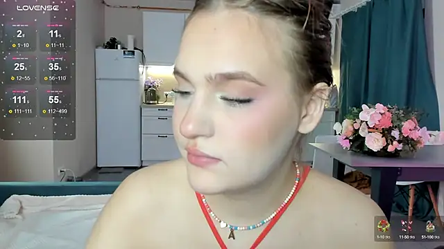 CarolineLovers online show from 12, 12, 2024