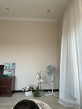 Hott Lolla online show from 9, 9, 2025