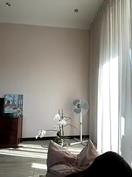 Hott Lolla online show from 26, 9, 2025