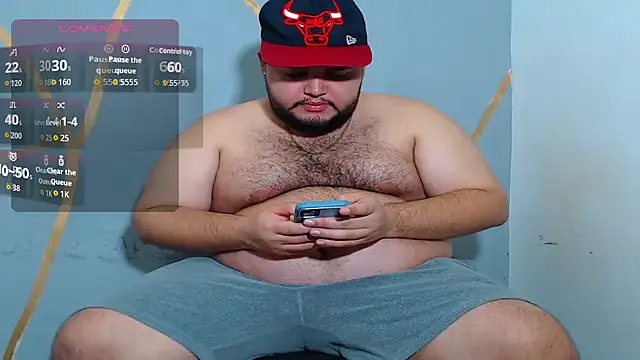 Snapshot of damian_chubby chatting on 9, 9, 2025 damian chubby online show from 9, 9, 2025