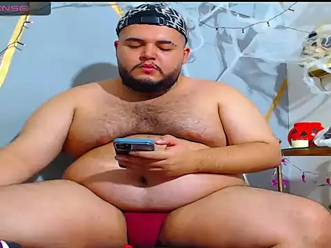 Snapshot of damian_chubby chatting on 31, 10, 2025 damian chubby online show from 31, 10, 2025