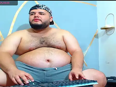 Snapshot of damian_chubby chatting on 3, 11, 2025 damian chubby online show from 3, 11, 2025