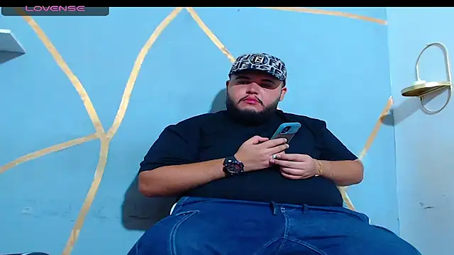 Snapshot of damian_chubby chatting on 23, 11, 2025 damian chubby online show from 23, 11, 2025