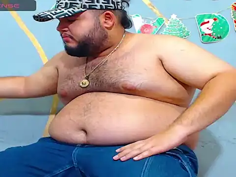 Snapshot of damian_chubby chatting on 3, 12, 2025 damian chubby online show from 3, 12, 2025