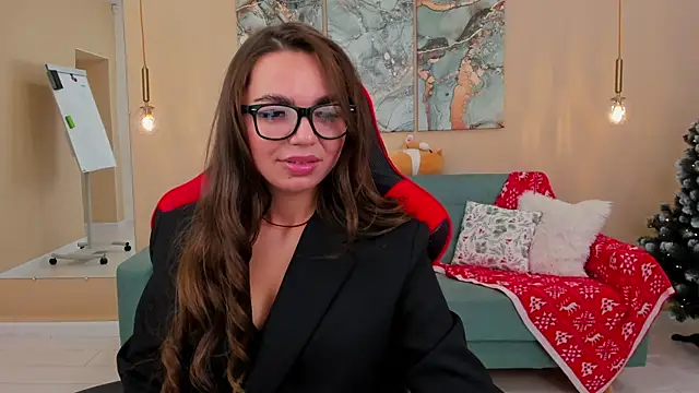 CamillaLarson online show from 31, 12, 2024