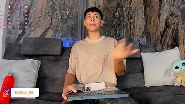 Daviid laidd online show from 8, 4, 2026