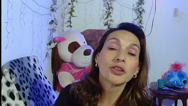 italagomez  online show from 7, 1, 2026