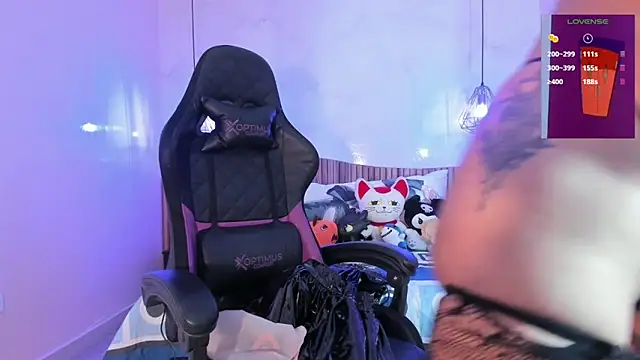 IamNayuta online show from 4, 10, 2025