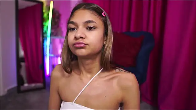 Snapshot of AshaYuva chatting on 11, 1, 2025 AshaYuva online show from 11, 1, 2025