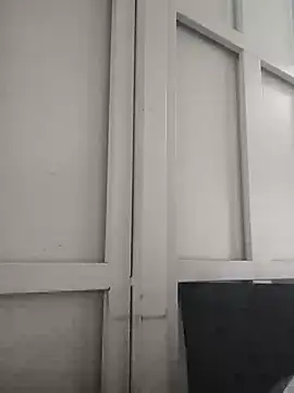 Snapshot of ELLA_KELLY chatting on 4, 2, 2025 ELLA KELLY online show from 4, 2, 2025