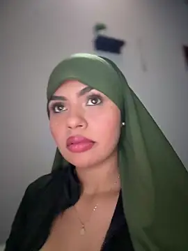 lalilamassu1 online show from 28, 2, 2026