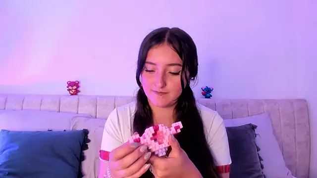 Kathia Morelli online show from 15, 2, 2025