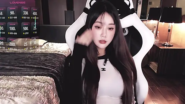Snapshot of Cartier-__Daji- chatting on 26, 10, 2025 Cartier-  Daji- online show from 26, 10, 2025