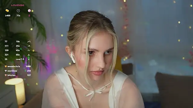 Snapshot of Fluffy-Angel chatting on 29, 1, 2025 Fluffy-Angel online show from 29, 1, 2025