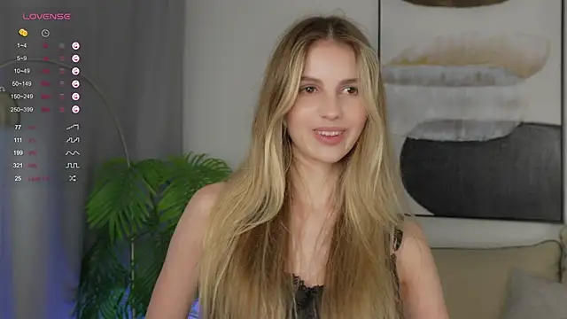 Snapshot of Fluffy-Angel chatting on 21, 9, 2025 Fluffy-Angel online show from 21, 9, 2025