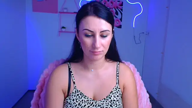 Snapshot of Loren_Moa chatting on 1, 11, 2025 Loren Moa online show from 1, 11, 2025