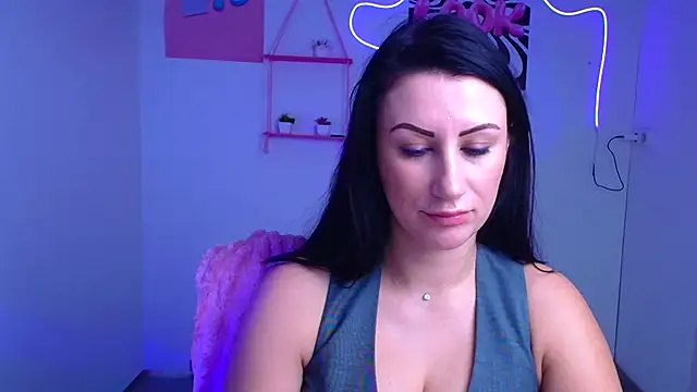 Snapshot of Loren_Moa chatting on 29, 11, 2025 Loren Moa online show from 29, 11, 2025