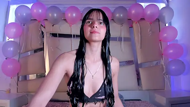 chrystal js online show from 21, 10, 2025