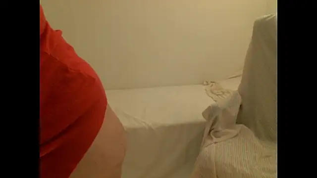 Snapshot of VoluptuousnessXL chatting on 2, 2, 2025 VoluptuousnessXL online show from 2, 2, 2025