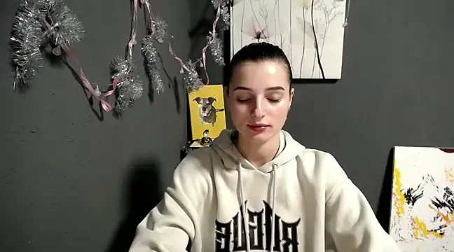 Snapshot of lady_olivia_ chatting on 19, 12, 2024 lady olivia online show from 19, 12, 2024