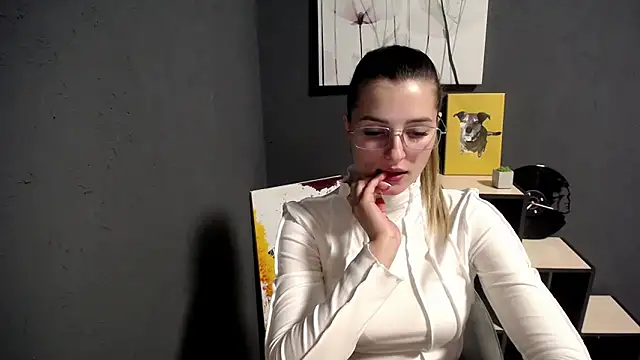Snapshot of lady_olivia_ chatting on 6, 10, 2025 lady olivia online show from 6, 10, 2025