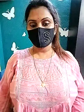 Snapshot of Riya_Sexy_Baby chatting on 2, 3, 2025 Riya Sexy Baby online show from 2, 3, 2025