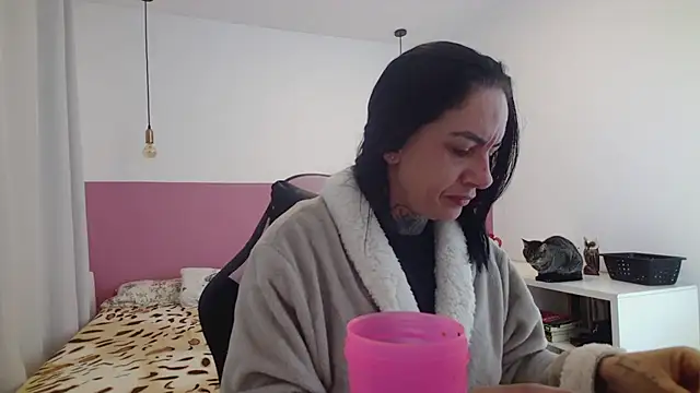 Snapshot of YasmimBrasil chatting on 7, 7, 2026 YasmimBrasil online show from 7, 7, 2026