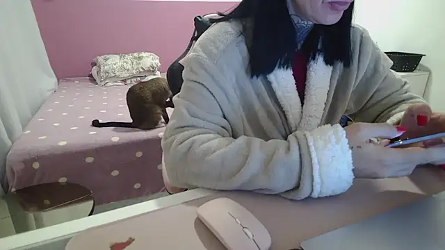 Snapshot of YasmimBrasil chatting on 14, 7, 2026 YasmimBrasil online show from 14, 7, 2026