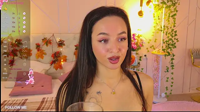 Lolly Neal online show from 4, 11, 2025