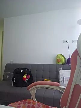 azumiichan online show from 7, 1, 2026