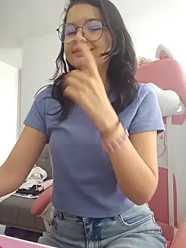 azumiichan online show from 17, 1, 2026