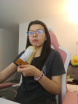 Snapshot of azumiichan chatting on 12, 7, 2026 azumiichan online show from 12, 7, 2026