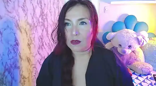 evelyn mature19 online show from 10, 1, 2025