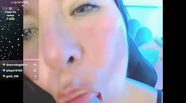 evelyn mature19 online show from 19, 1, 2025