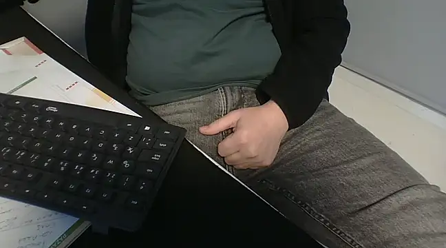 Snapshot of Koraymoray15 chatting on 28, 2, 2025 Koraymoray15 online show from 28, 2, 2025