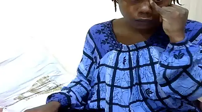 Snapshot of Sexy_kienyeji chatting on 4, 2, 2025 Sexy kienyeji online show from 4, 2, 2025