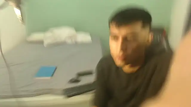 Snapshot of danielitopapuu chatting on 3, 2, 2026 danielitopapuu online show from 3, 2, 2026