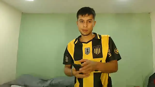 Snapshot of danielitopapuu chatting on 11, 2, 2026 danielitopapuu online show from 11, 2, 2026