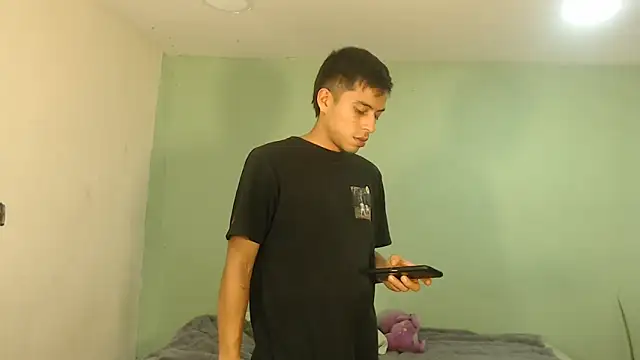 Snapshot of danielitopapuu chatting on 8, 3, 2026 danielitopapuu online show from 8, 3, 2026