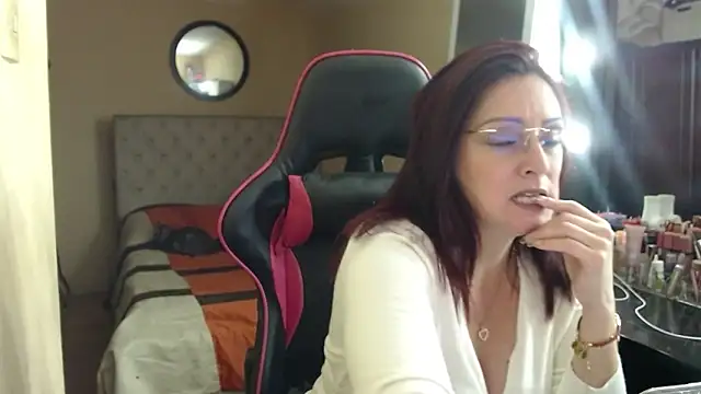 Snapshot of Carol_Scottt chatting on 27, 4, 2026 Carol Scottt online show from 27, 4, 2026