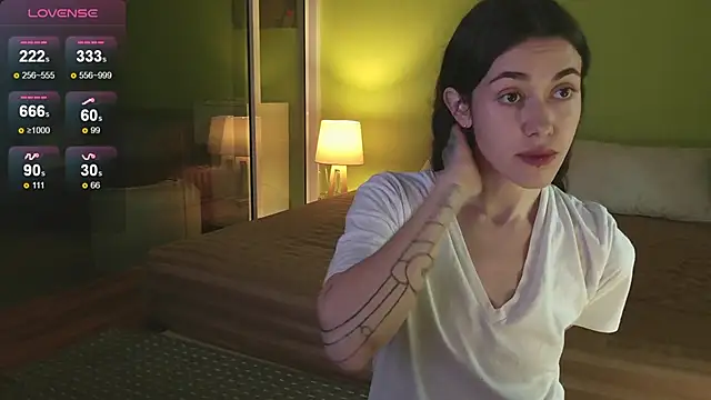 Snapshot of sadetuiningaa chatting on 20, 9, 2025 sadetuiningaa online show from 20, 9, 2025