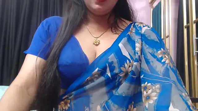 Snapshot of desi-maisa130 chatting on 26, 10, 2025 desi-maisa130 online show from 26, 10, 2025
