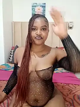 Snapshot of charmainexxx chatting on 19, 4, 2026 charmainexxx online show from 19, 4, 2026