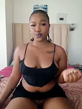 Snapshot of charmainexxx chatting on 10, 6, 2026 charmainexxx online show from 10, 6, 2026