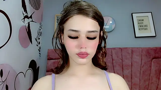 ValeriaAguilar online show from 14, 2, 2025