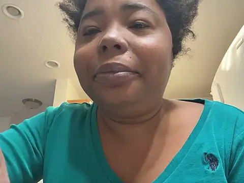 Snapshot of JCCaramelbarbie1 chatting on 7, 1, 2025 JCCaramelbarbie1 online show from 7, 1, 2025