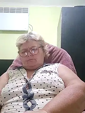 Snapshot of AlenushkaGold chatting on 7, 12, 2024 AlenushkaGold online show from 7, 12, 2024
