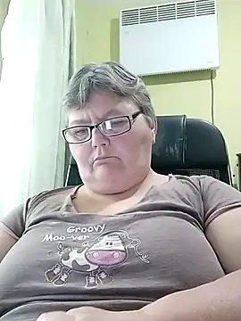 Snapshot of AlenushkaGold chatting on 15, 9, 2025 AlenushkaGold online show from 15, 9, 2025